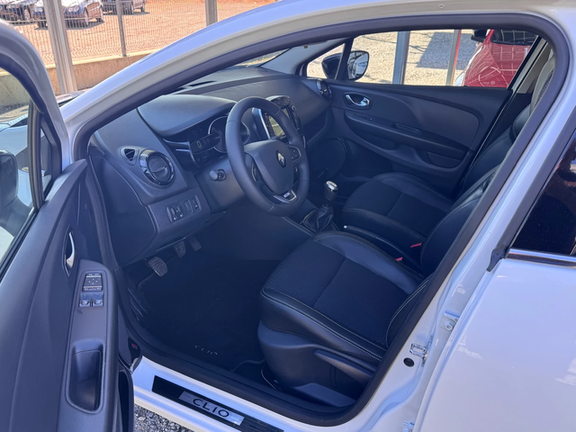 Renault Clio 1.5DCI 90кс* MOSCHINO* КАМЕРА* NAVI* КОЖА - автомобили, коли, обяви за нови и употребявани 10