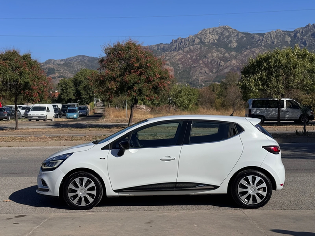 Renault Clio 1.5DCI 90кс* MOSCHINO* КАМЕРА* NAVI* КОЖА - автомобили, коли, обяви за нови и употребявани 1