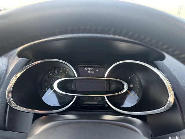 Renault Clio 0.9, Нов внос.142422km - автомобили, коли, обяви за нови и употребявани 13