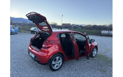 Renault Clio 0.9, Нов внос.142422km - автомобили, коли, обяви за нови и употребявани 7