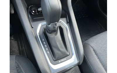 Renault Clio 1.6 E-Tech Hybrid Auto - автомобили, коли, обяви за нови и употребявани 12