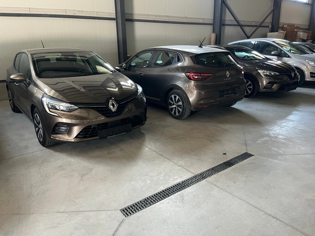 Renault Clio E-tech Hybrid 1.6 - автомобили, коли, обяви за нови и употребявани 14