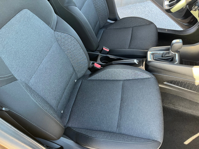 Renault Clio E-tech Hybrid 1.6 - автомобили, коли, обяви за нови и употребявани 8