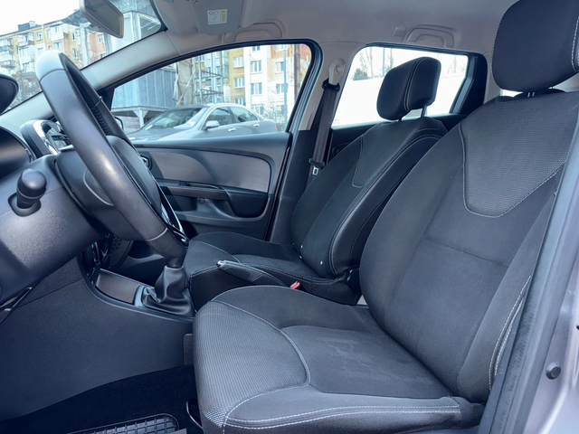 Renault Clio TCe * * 114000КМ* * - автомобили, коли, обяви за нови и употребявани 7