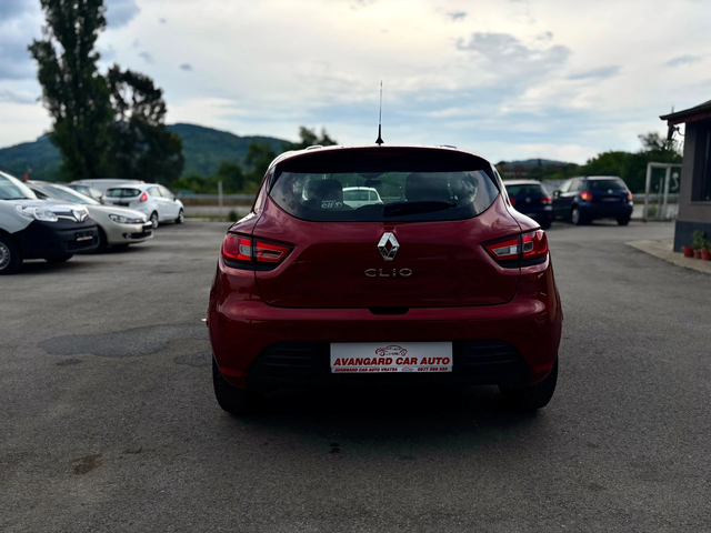 Renault Clio - автомобили, коли, обяви за нови и употребявани 5