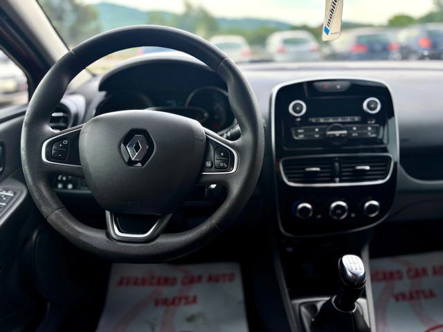 Renault Clio - автомобили, коли, обяви за нови и употребявани 7