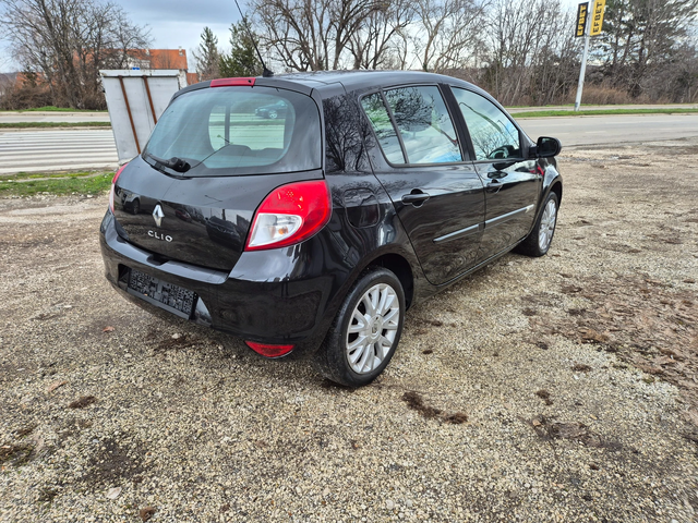 Renault Clio 1.2i* ГАЗ - автомобили, коли, обяви за нови и употребявани 6