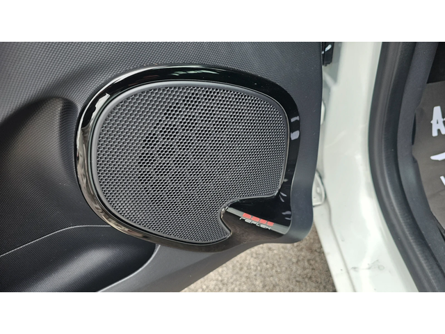 Renault Clio 1.5 DCI   NAVI - автомобили, коли, обяви за нови и употребявани 12