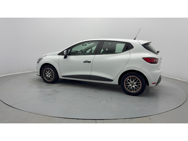 Renault Clio - автомобили, коли, обяви за нови и употребявани 19