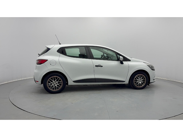 Renault Clio - автомобили, коли, обяви за нови и употребявани 31