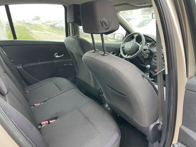 Renault Clio 1.5DCI-FEIS-ITALIA - автомобили, коли, обяви за нови и употребявани 5