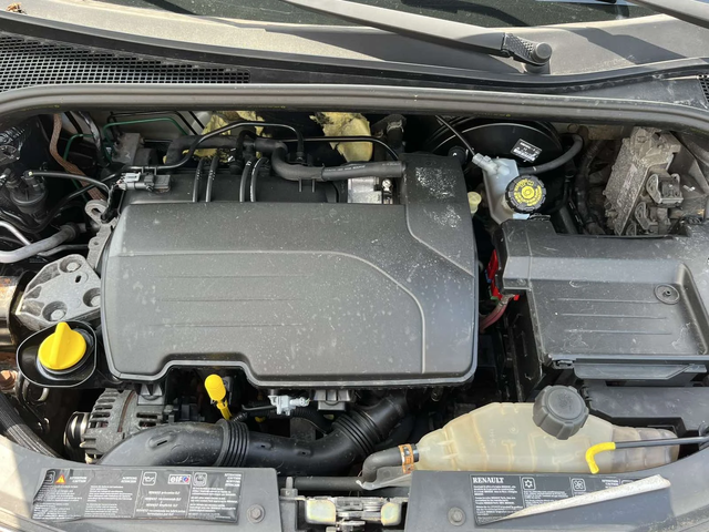 Renault Clio 1.2I 75кс EURO 4 КЛИМАТИК - автомобили, коли, обяви за нови и употребявани 14