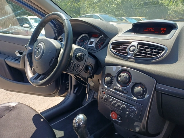 Renault Clio 1.2i  R - автомобили, коли, обяви за нови и употребявани 14