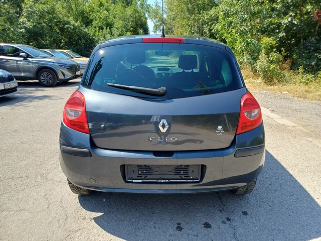 Renault Clio 1.2i  R - автомобили, коли, обяви за нови и употребявани 5