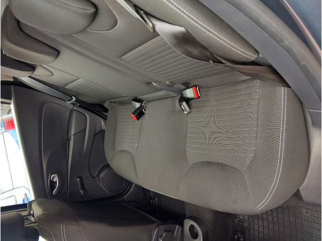 Renault Clio Grand tour - автомобили, коли, обяви за нови и употребявани 6