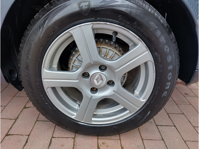 Renault Clio Grand tour - автомобили, коли, обяви за нови и употребявани 9