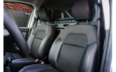 Renault Express 1.3i - автомобили, коли, обяви за нови и употребявани 8