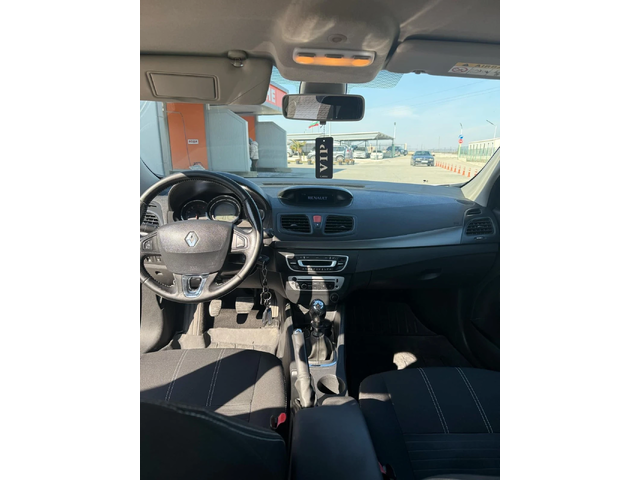Renault Fluence 1.5DCI* EURO5* - автомобили, коли, обяви за нови и употребявани 3
