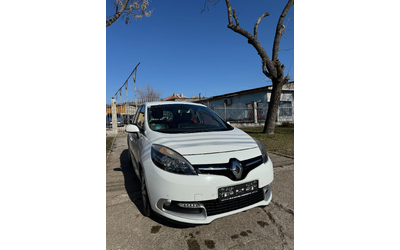 renault-grand-scenic - 2