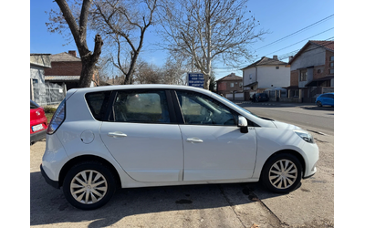 renault-grand-scenic - 3