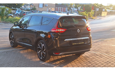 renault-grand-scenic - 5