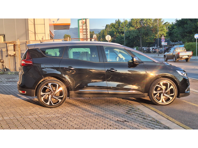Renault Grand scenic 1.8 Bose Full Led - автомобили, коли, обяви за нови и употребявани 7