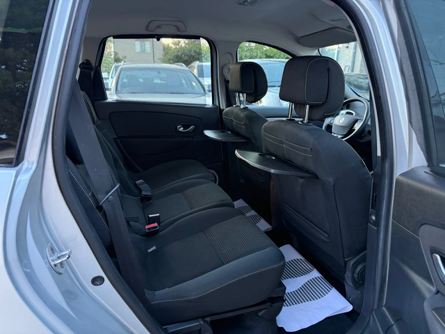 Renault Grand scenic 1.5DCI 110HP - автомобили, коли, обяви за нови и употребявани 13
