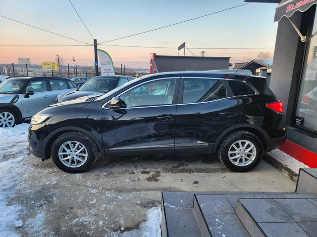 Renault Kadjar 1.2tce-130к.с EURO 6b-BOSE-НАВИГАЦИЯ-ШВЕЙЦАРИЯ - автомобили, коли, обяви за нови и употребявани 3