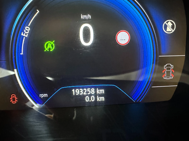 Renault Kadjar 1.6DCI 131kc ITALIA FULLL EURO6 - автомобили, коли, обяви за нови и употребявани 10