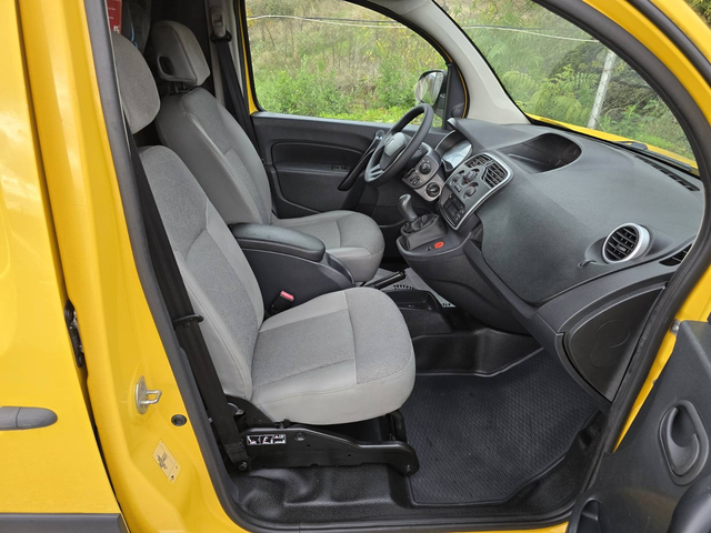 Renault Kangoo 1.5 DCI MAXI - автомобили, коли, обяви за нови и употребявани 12