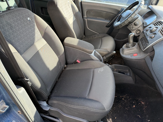 Renault Kangoo 1.5 DCI - автомобили, коли, обяви за нови и употребявани 11