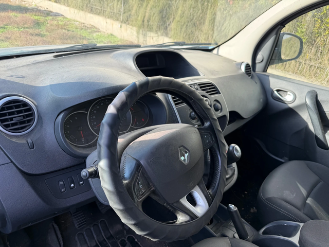 Renault Kangoo 1.5 DCI - автомобили, коли, обяви за нови и употребявани 8