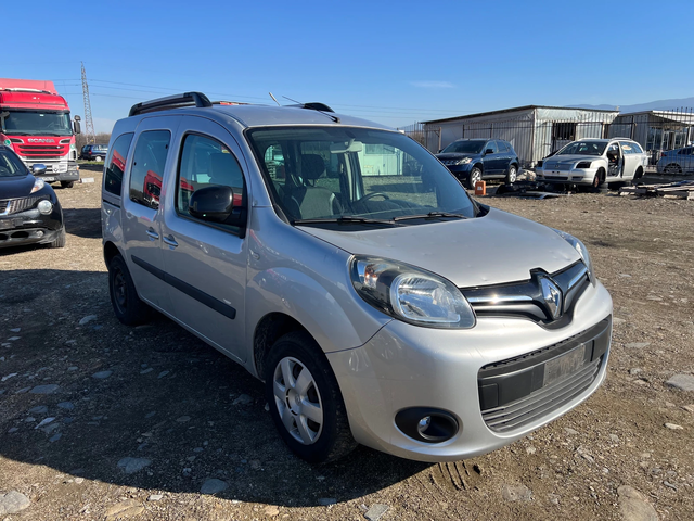 Renault Kangoo 1.5 DCI - автомобили, коли, обяви за нови и употребявани 2