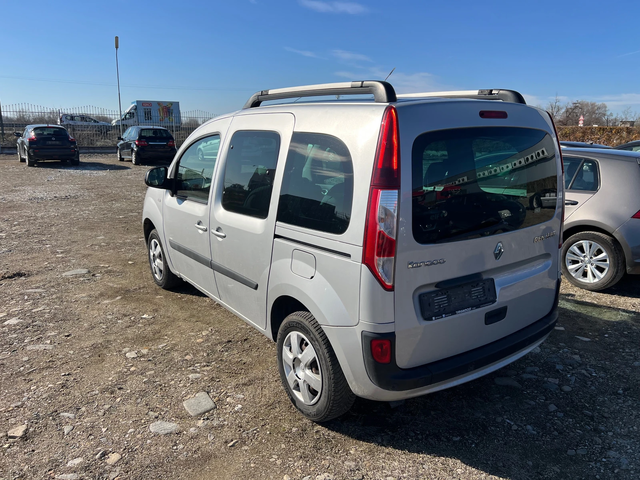 Renault Kangoo 1.5 DCI - автомобили, коли, обяви за нови и употребявани 6
