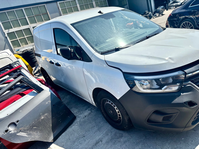 Renault Kangoo - автомобили, коли, обяви за нови и употребявани 1