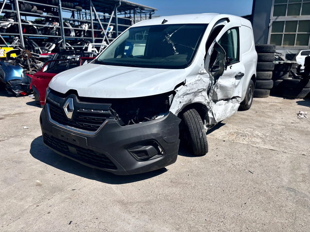 Renault Kangoo - автомобили, коли, обяви за нови и употребявани 2