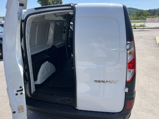 Renault Kangoo MAXI - автомобили, коли, обяви за нови и употребявани 11