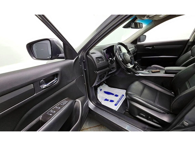 Renault Koleos 2.0 LPe LE 2WD  * НАЙ-ДОБРА ЦЕНА В БЪЛГАРИЯ* - автомобили, коли, обяви за нови и употребявани 9