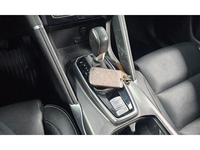 Renault Koleos 2.0 LPe RE 2WD  * НАЙ-ДОБРА ЦЕНА В БЪЛГАРИЯ* - автомобили, коли, обяви за нови и употребявани 8