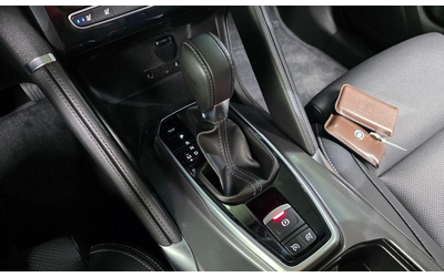 Renault Koleos 2.0 LPe RE 2WD  * НАЙ-ДОБРА ЦЕНА В БЪЛГАРИЯ* - автомобили, коли, обяви за нови и употребявани 8