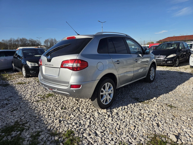 Renault Koleos 2.0dci * 4 x 4 - автомобили, коли, обяви за нови и употребявани 4