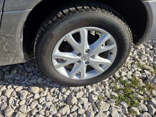 Renault Koleos 2.0dci * 4 x 4 - автомобили, коли, обяви за нови и употребявани 8