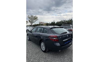 renault-laguna-2-0-dci - 5