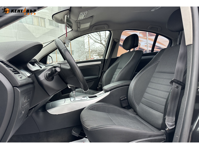 Renault Laguna 2.0d 147к.с. - автомобили, коли, обяви за нови и употребявани 6