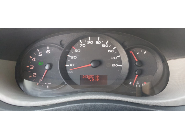 Renault Master 2.3 dci клима - автомобили, коли, обяви за нови и употребявани 2