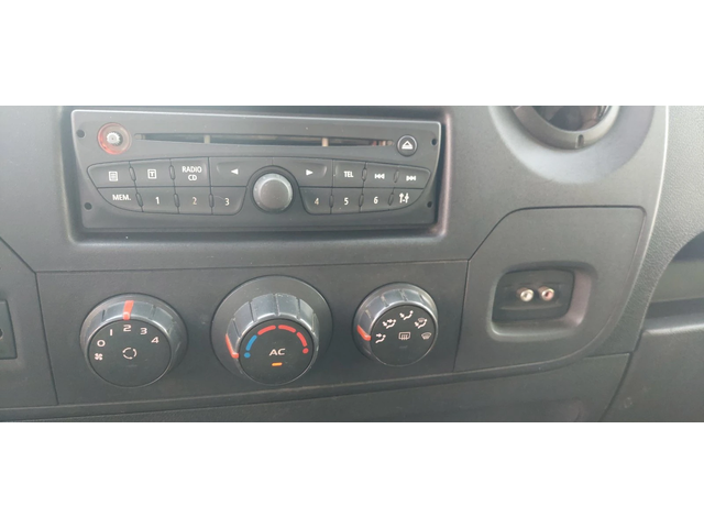 Renault Master 2.3 dci клима - автомобили, коли, обяви за нови и употребявани 3