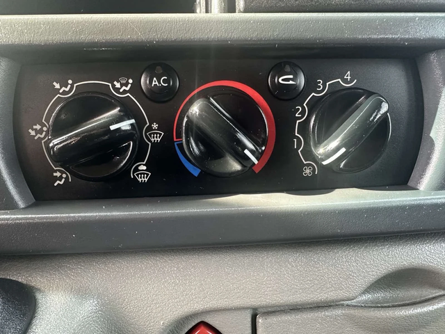 Renault Master - автомобили, коли, обяви за нови и употребявани 13