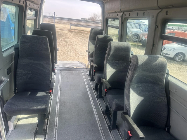 Renault Master - автомобили, коли, обяви за нови и употребявани 9