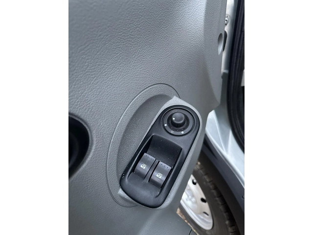 Renault Master 2, 5 dci - автомобили, коли, обяви за нови и употребявани 7