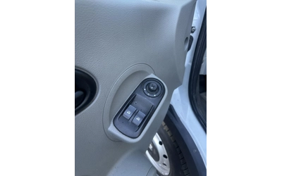 Renault Master 2.5dci - автомобили, коли, обяви за нови и употребявани 7